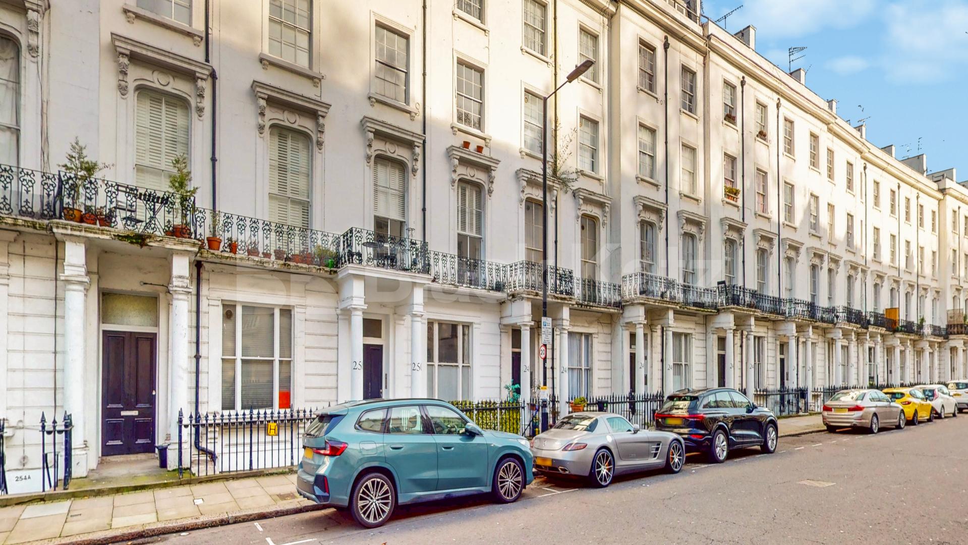 Luxury One Bedroom Residence Moments from Hyde Park  Gloucester Terrace, Paddington / Bayswater